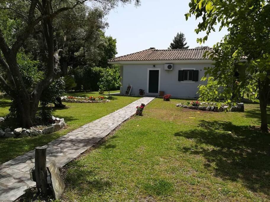 Villa Erietta Near Lefkas Center Apolpaina Екстер'єр фото
